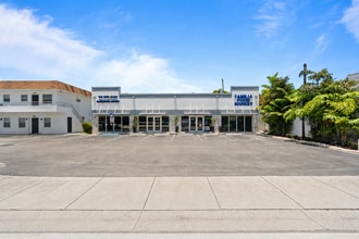 3655 N Dixie Hwy, Oakland Park, FL à vendre Photo intérieure- Image 2 de 14