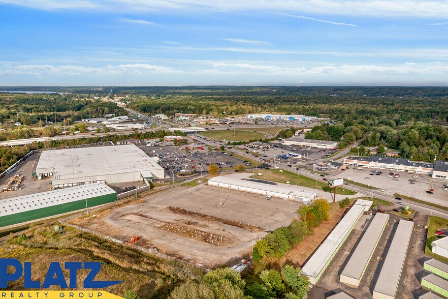 3801 Elm Rd NE, Warren, OH for lease - Building Photo - Image 1 of 4