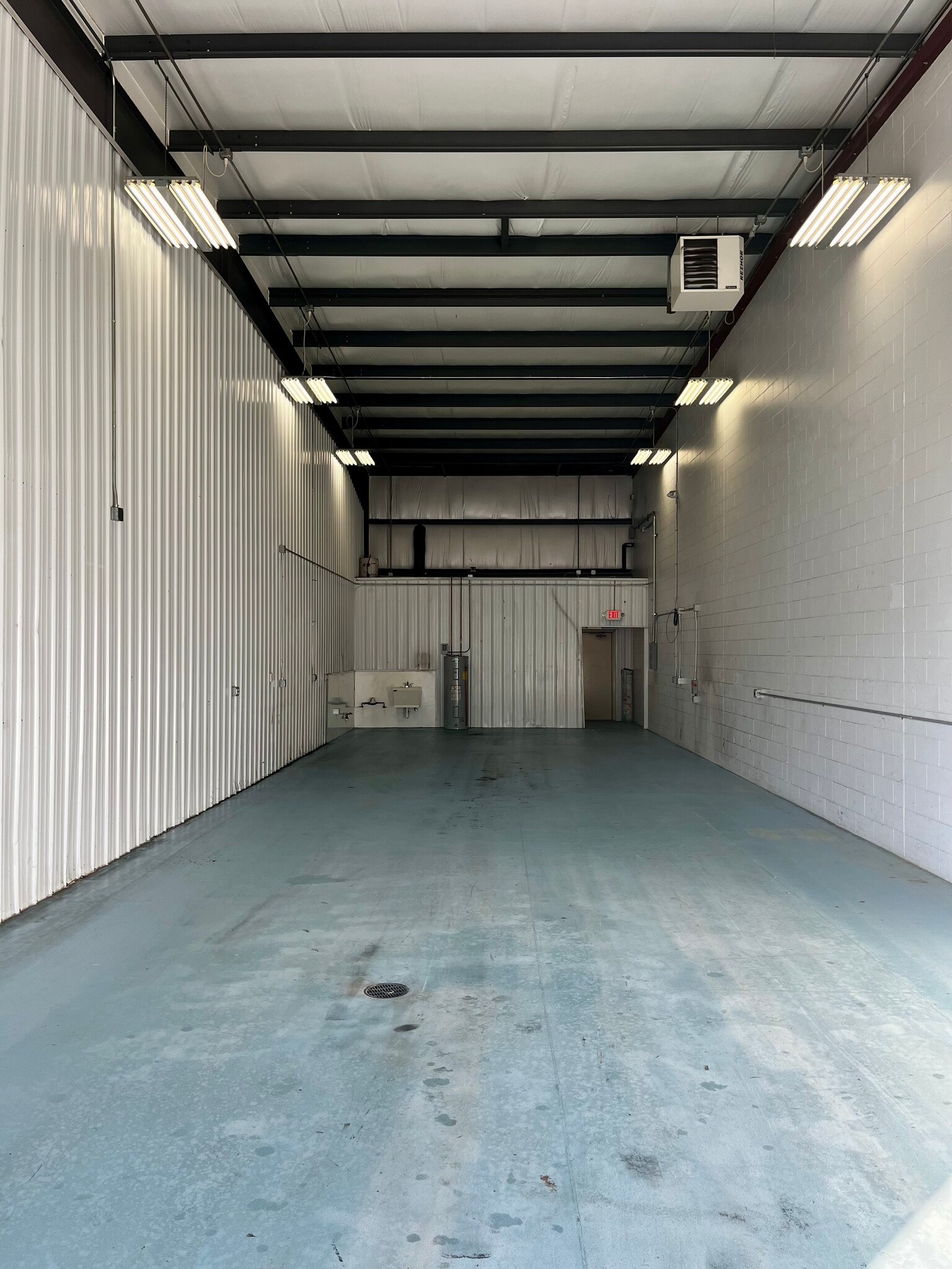 1750 Prospect Ct, Appleton, WI for lease Interior Photo- Image 1 of 2