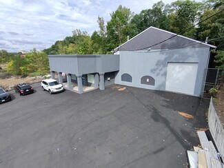 Plus de détails pour 2391 S Main St, Waterbury, CT - Industriel à louer
