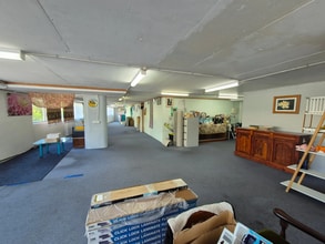 18 Coral Street, The Entrance Rd, Central Coast for lease Interior Photo- Image 2 of 4