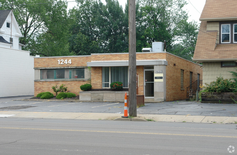 E Market St, Warren, OH à vendre - Photo principale - Image 1 de 1