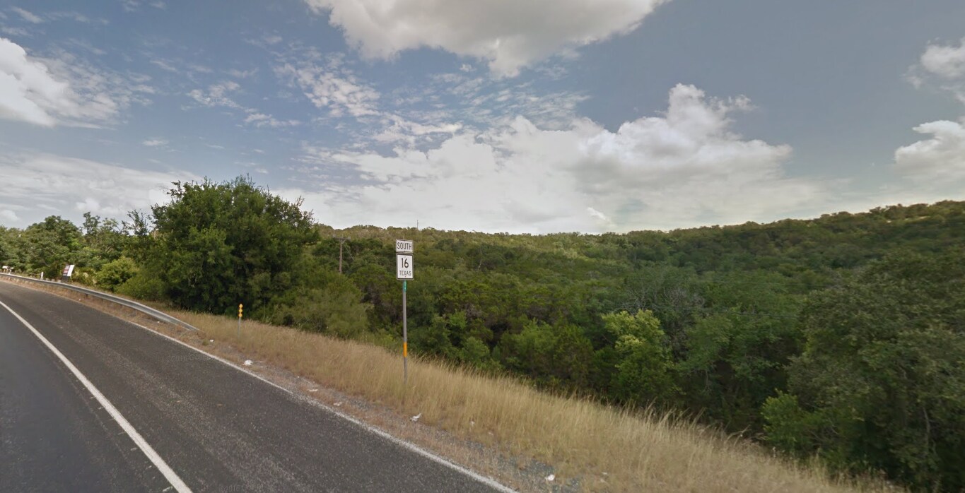 19057 N State Hwy 16, Helotes, TX à louer Photo du bâtiment- Image 1 de 10