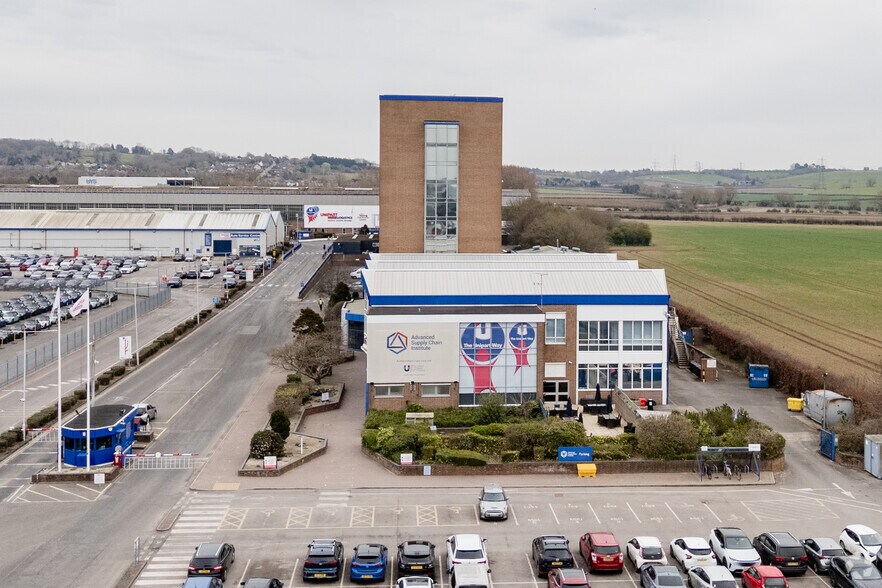 Garsington Rd, Oxford à louer - Photo du bâtiment - Image 3 de 11