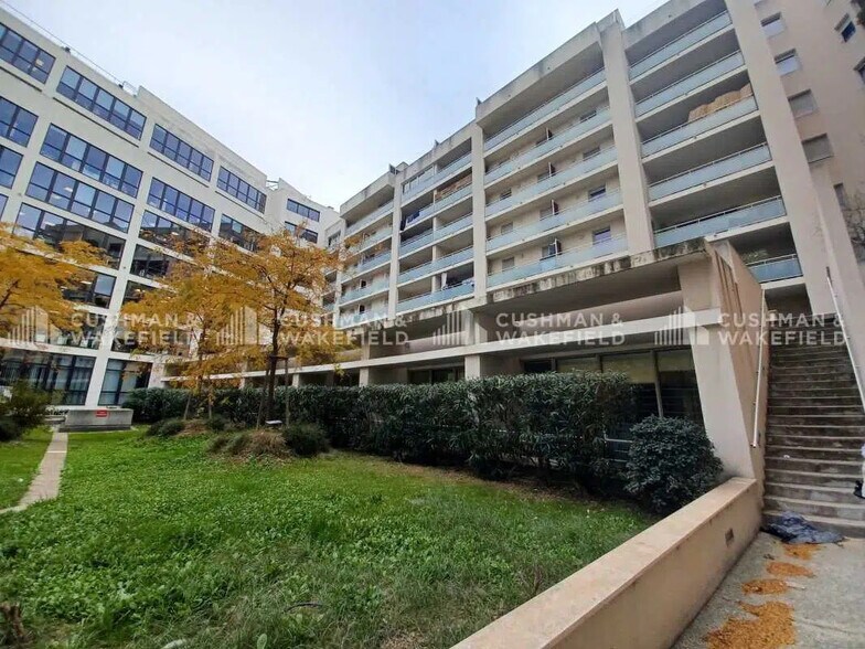 6 Rue Leon Gozlan, Marseille à louer - Photo du bâtiment - Image 2 de 3