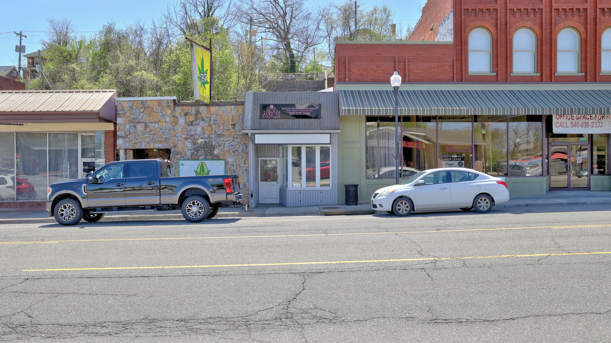 1087 E Main St, Radford, VA for sale Primary Photo- Image 1 of 11