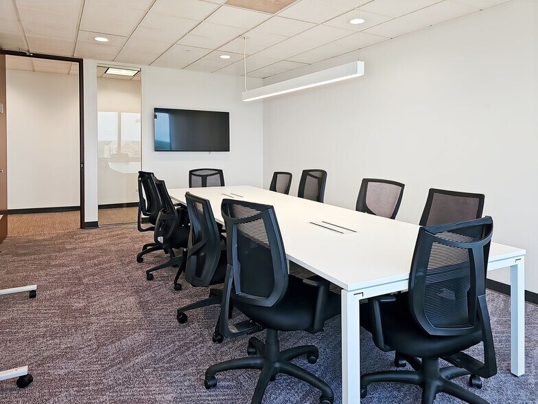 2150 E Lake Cook Rd, Buffalo Grove, IL à louer - Photo du bâtiment - Image 2 de 31