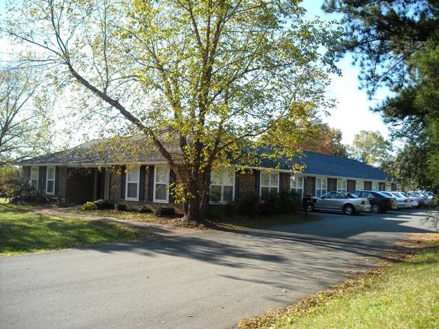 124 Unionville Indian Trail Rd, Indian Trail, NC à louer Photo du bâtiment- Image 1 de 2
