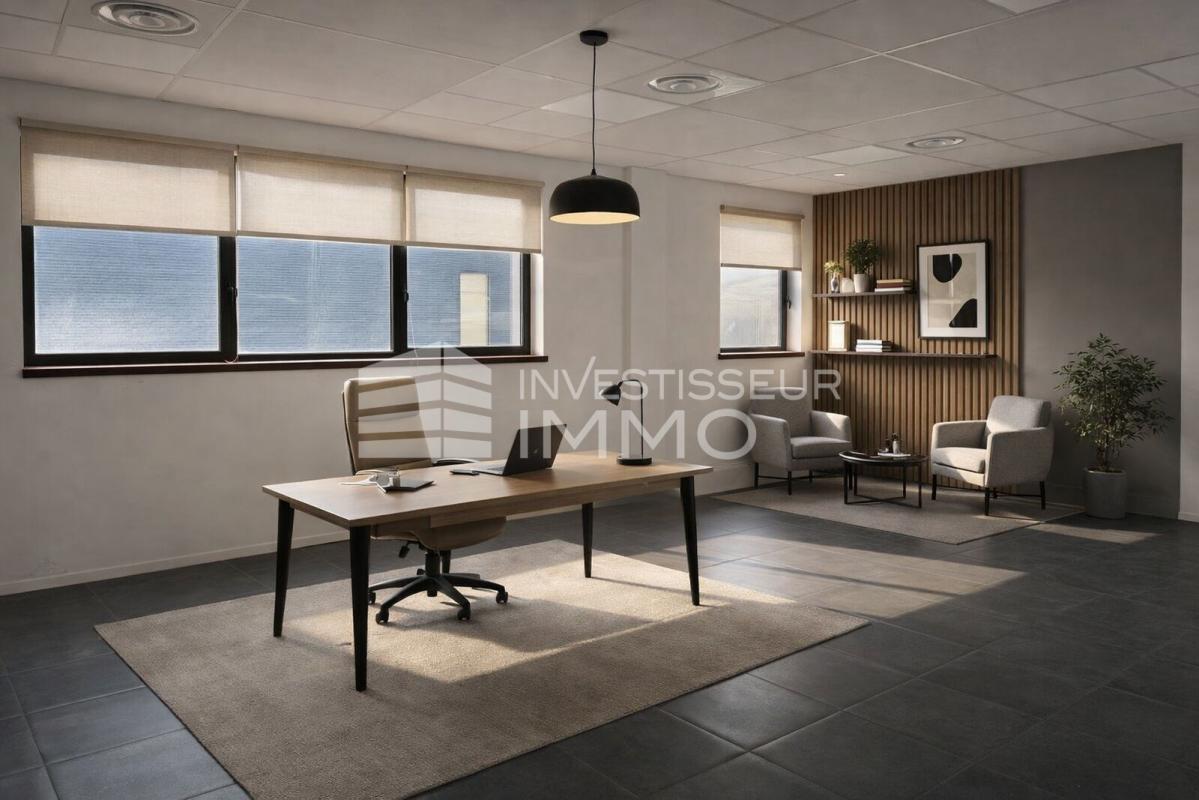 Office in Chelles for lease Interior Photo- Image 1 of 5