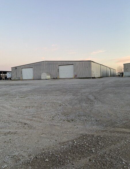 451 North Dr, Hopkinsville, KY à louer - Photo du bâtiment - Image 1 de 9