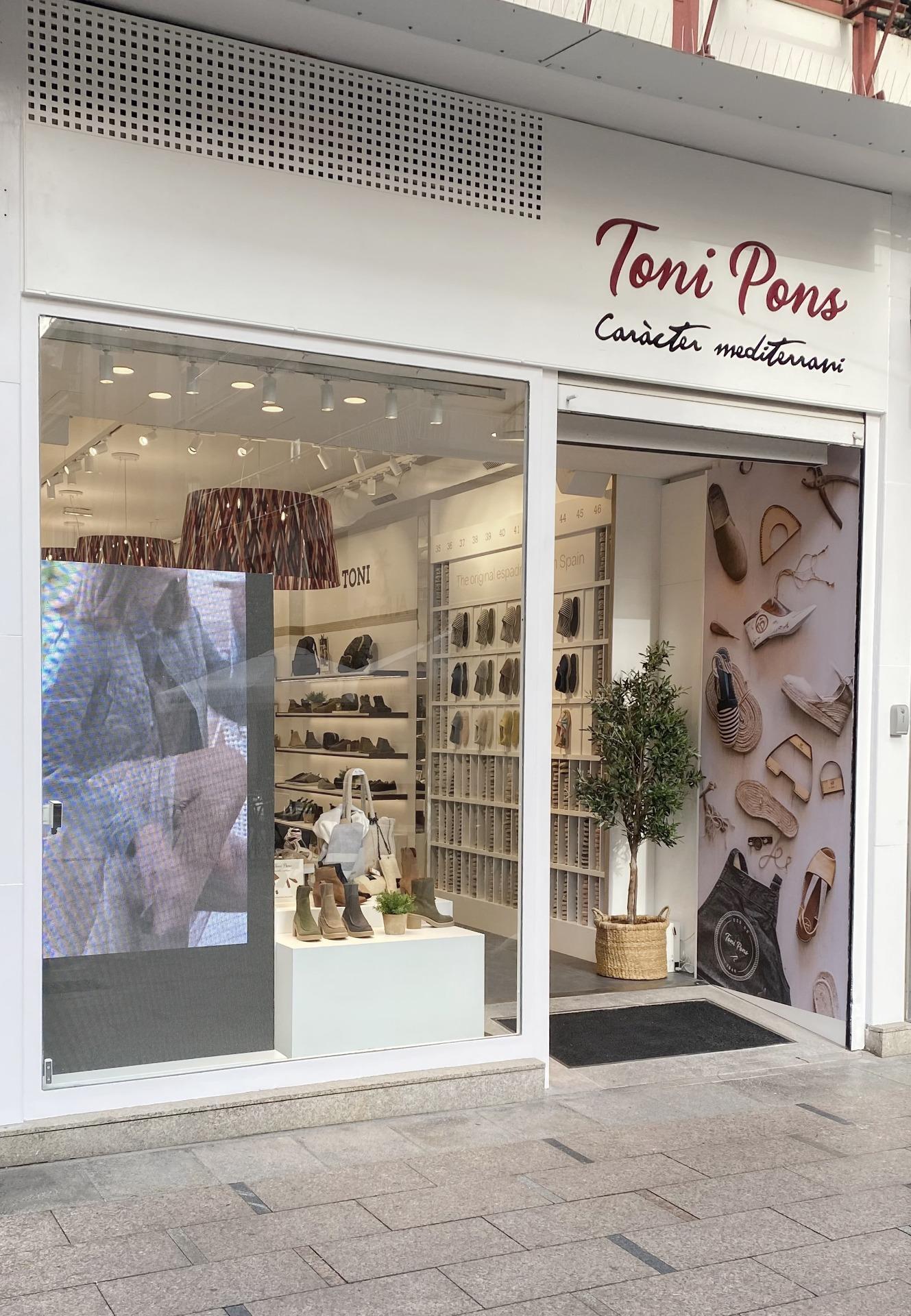 Retail in Benidorm, Alicante for lease Building Photo- Image 1 of 4