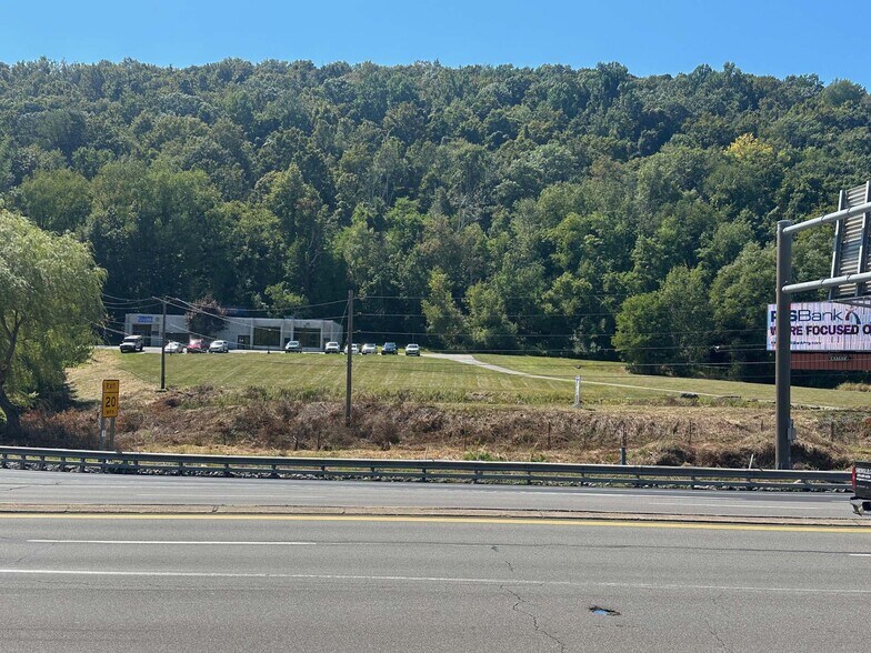 799 Northern Blvd, South Abington, PA à vendre - Photo du bâtiment - Image 2 de 13