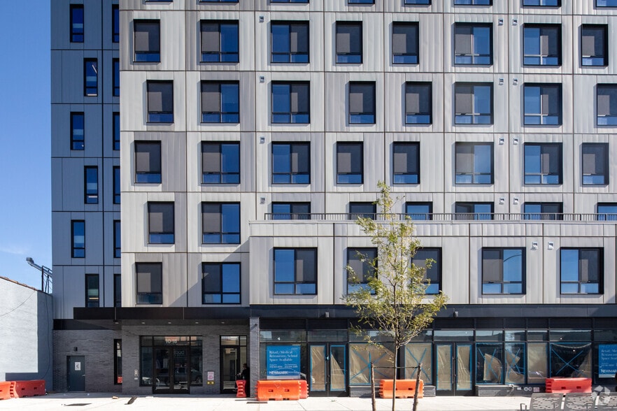 1018 Beach 20th St, Far Rockaway, NY for lease - Building Photo - Image 3 of 7