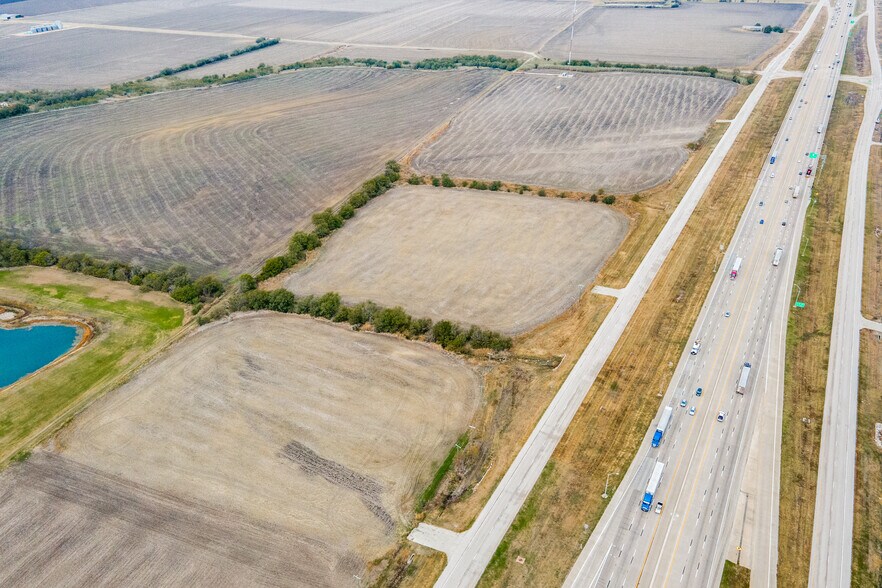 I-35 S, Hillsboro, TX à vendre - Photo du bâtiment - Image 3 de 9