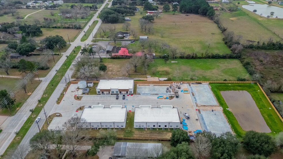 18707 Mueschke Rd, Cypress, TX à louer - Photo du bâtiment - Image 2 de 9