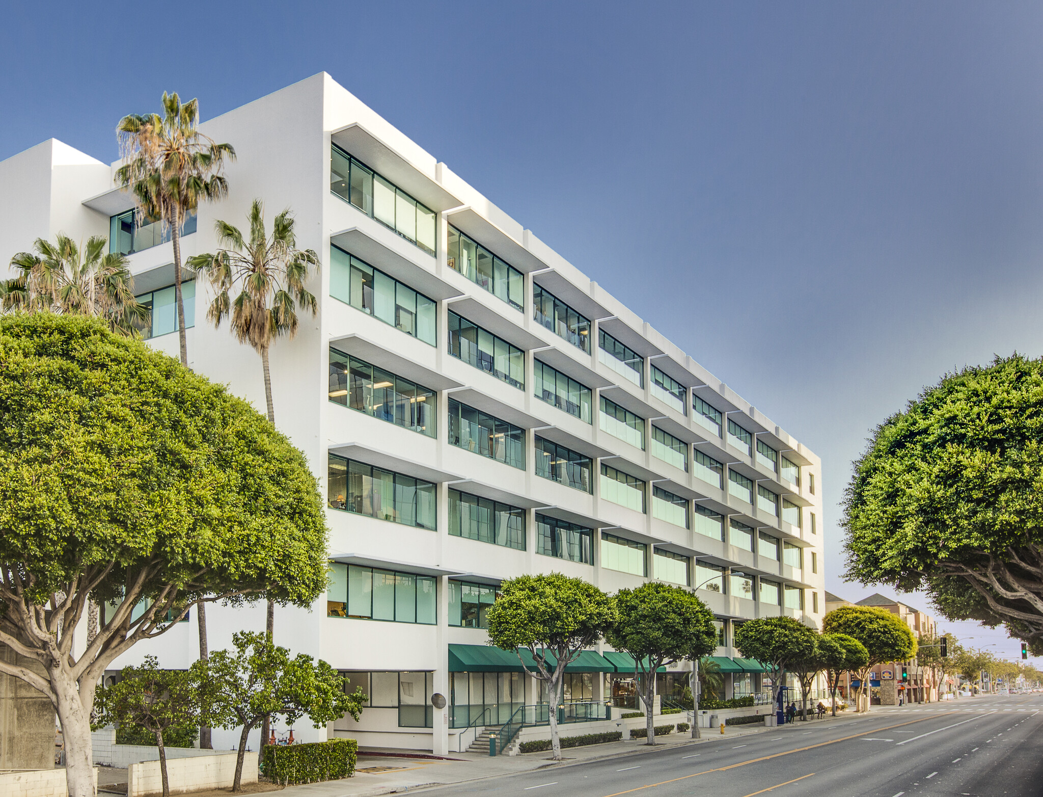 2020 Santa Monica Blvd, Santa Monica, CA for sale Building Photo- Image 1 of 1