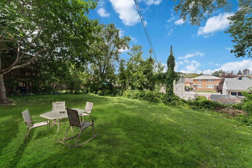 259 Bradley Av, Ottawa, ON à vendre - Photo du bâtiment - Image 3 de 3