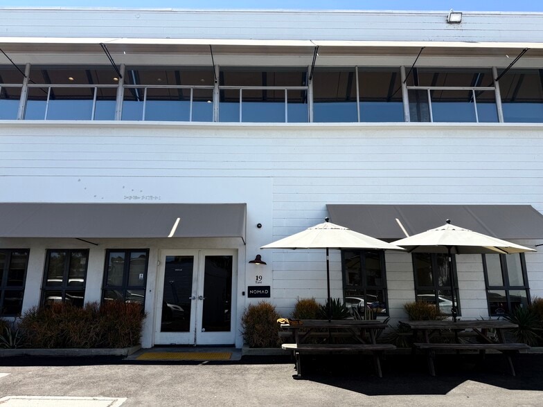19 E Ortega St, Santa Barbara, CA for lease - Building Photo - Image 3 of 14