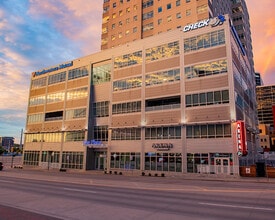 201 S Denver Ave, Tulsa, OK à louer Photo du bâtiment- Image 2 de 12