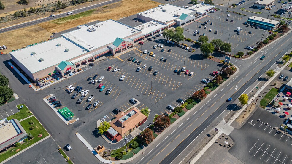 1595 NE 3rd St, Prineville, OR à louer - Photo du bâtiment - Image 3 de 12