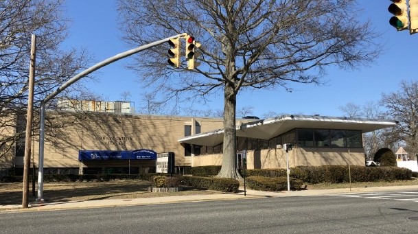 99 Jerusalem Ave, Massapequa, NY for sale Primary Photo- Image 1 of 1