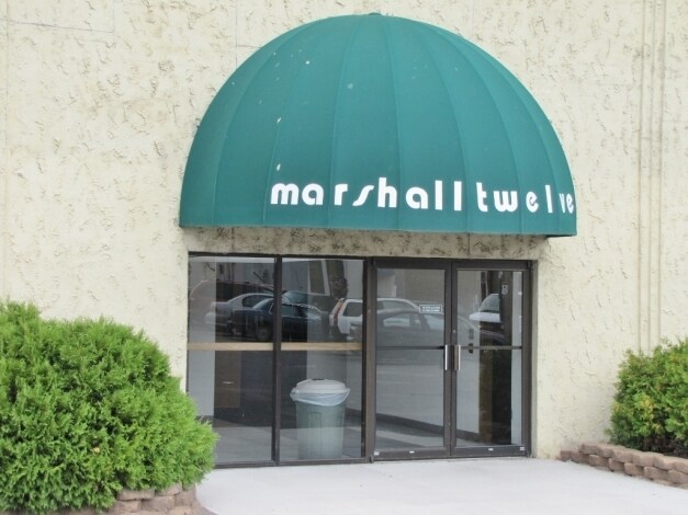 12 W Marshall St, Rice Lake, WI à louer - Photo du bâtiment - Image 3 de 15