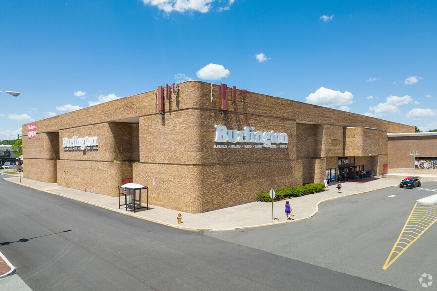 1-83 Wayne Hills Mall, Wayne, NJ à vendre - Photo principale - Image 1 de 1