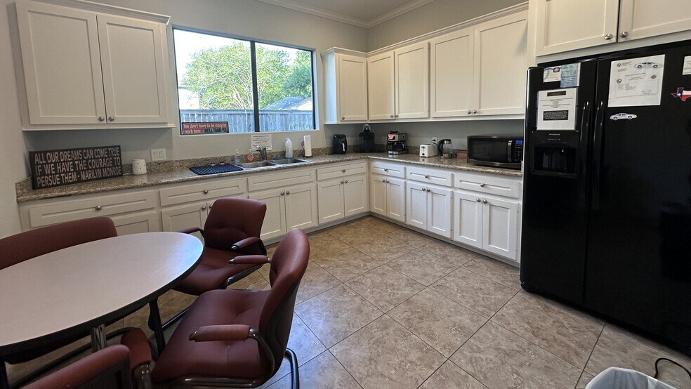 15024 FM 529 Rd, Houston, TX à vendre - Photo intérieure - Image 3 de 5
