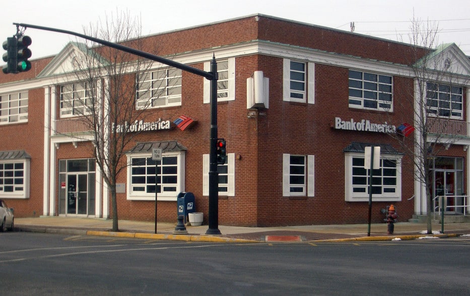406 Corlies Ave, Allenhurst, NJ for lease - Primary Photo - Image 1 of 17