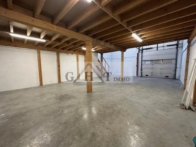 Industrial in Évry-Courcouronnes for lease - Interior Photo - Image 2 of 8