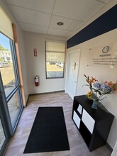 204 Three Springs Dr, Weirton, WV for lease Interior Photo- Image 2 of 11