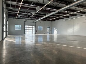 3901 SE Naef Rd, Portland, OR à louer Photo intérieure- Image 2 de 9