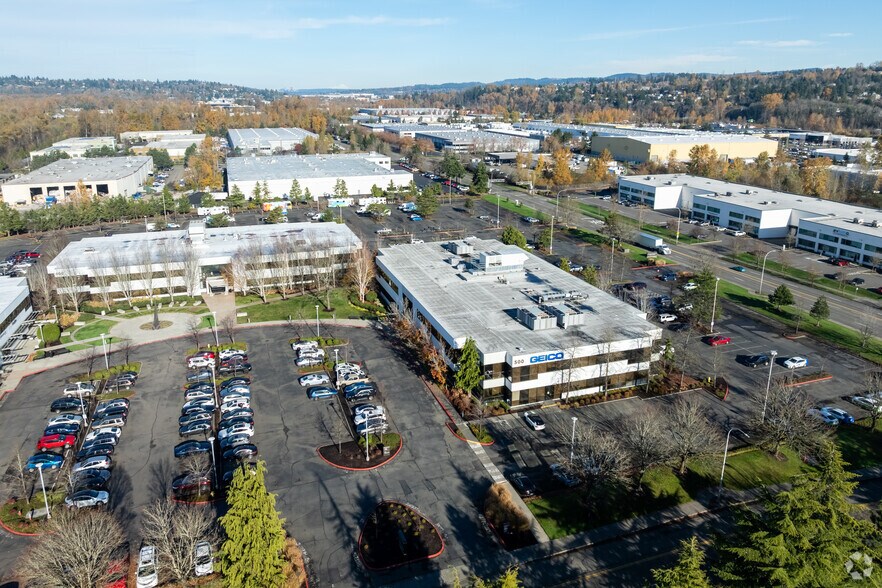 500 SW 39th St, Renton, WA à vendre - Photo du bâtiment - Image 1 de 23