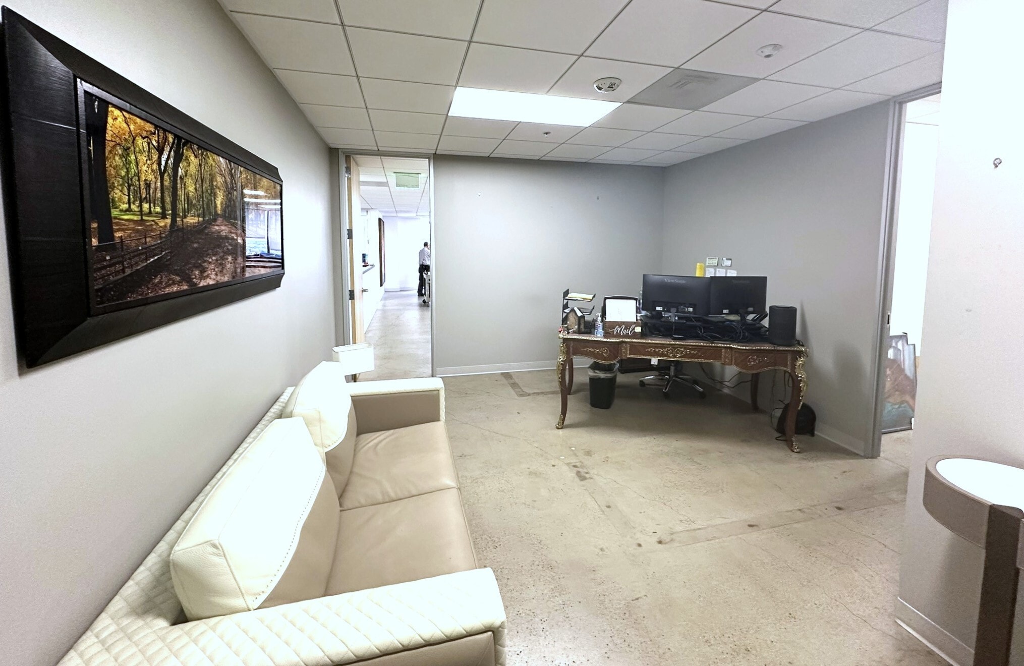 8383 Wilshire Blvd, Beverly Hills, CA à louer Photo intérieure- Image 1 de 6