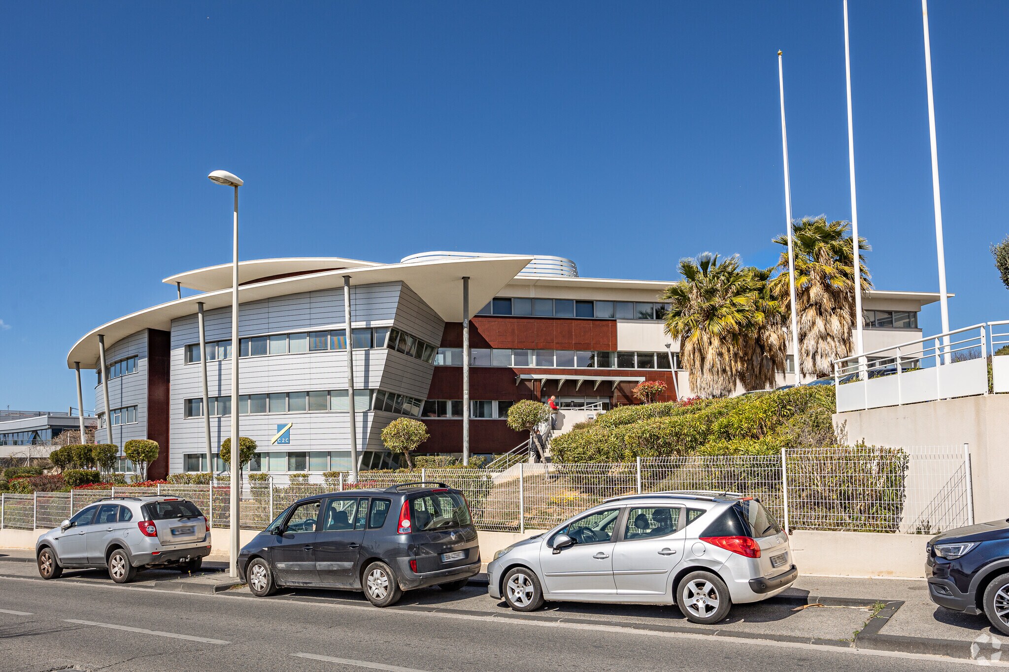 15 Rue Docteur Zamenhof, Marseille for sale Primary Photo- Image 1 of 24