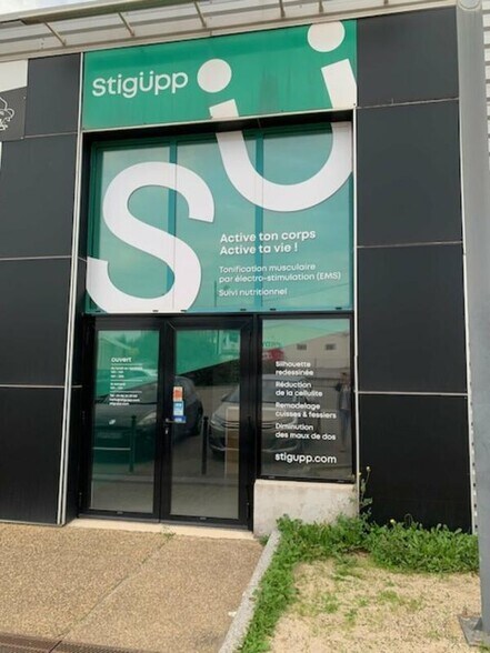 Retail in Avignon for lease - Building Photo - Image 2 of 6