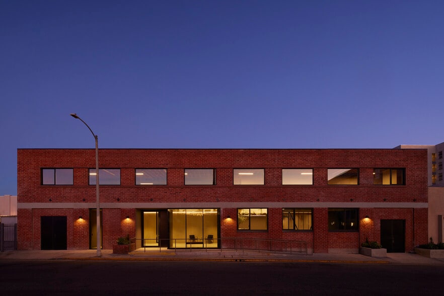 1144-1146 N Las Palmas Ave, Los Angeles, CA for sale - Building Photo - Image 2 of 18