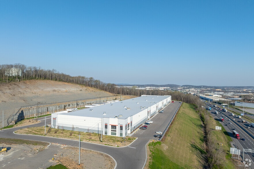 701 Salyers Dr, La Vergne, TN for lease - Aerial - Image 2 of 2