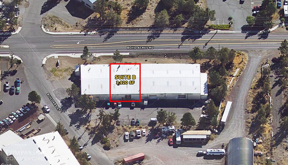 20551 Builders St, Bend, OR à louer - Photo du bâtiment - Image 2 de 4