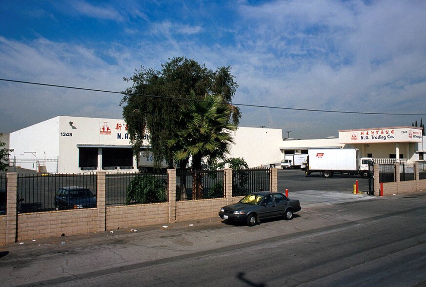 1345 S Herbert Ave, Commerce, CA à louer - Photo principale - Image 1 de 1