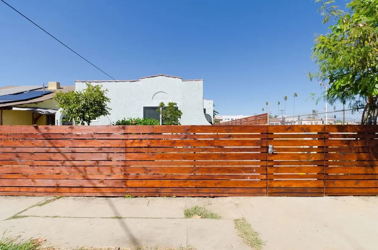 517 W 42nd Plz, Los Angeles, CA for sale Primary Photo- Image 1 of 24