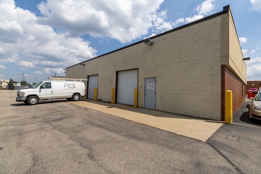 4051 Chicago Dr SW, Grandville, MI for lease - Building Photo - Image 2 of 13