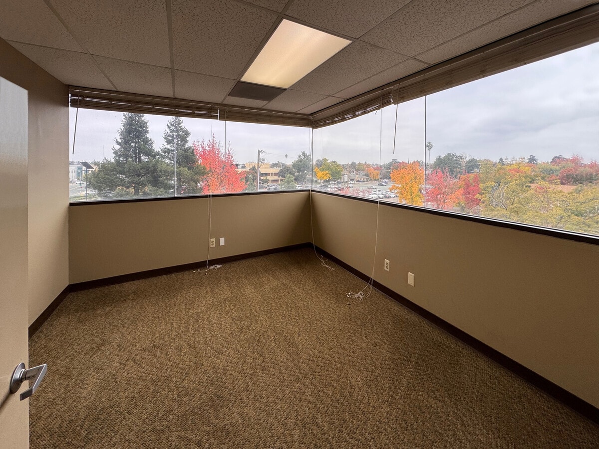 1805 N California St, Stockton, CA 95204 - Unit 308 - - Interior Photo - Image 1 of 6