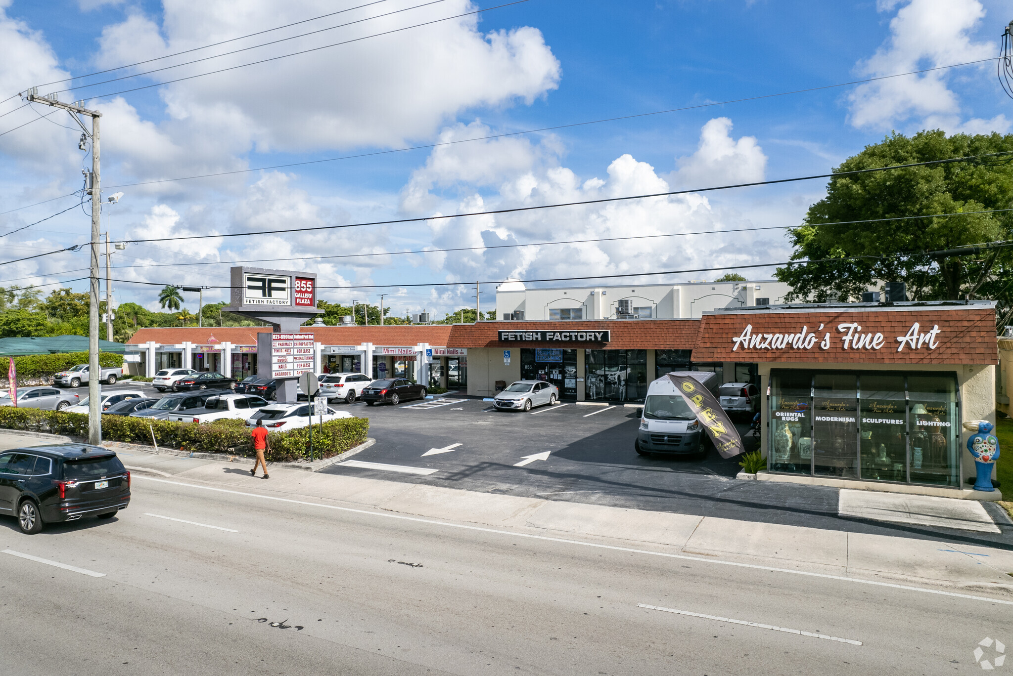 821-859 E Oakland Park Blvd, Oakland Park, FL for lease Building Photo- Image 1 of 14