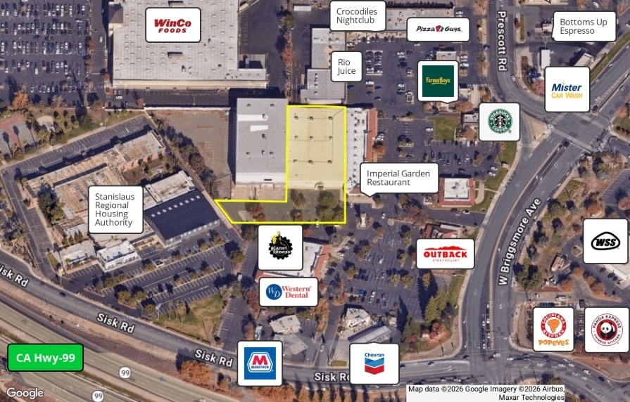 2045 W Briggsmore Ave, Modesto, CA for lease - Building Photo - Image 2 of 30