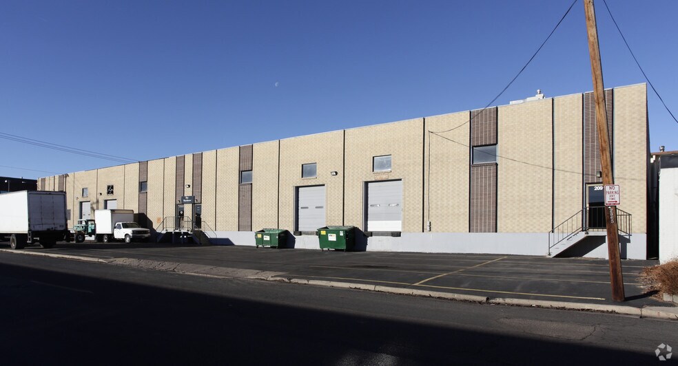 205-209 Yuma St, Denver, CO à louer - Photo du bâtiment - Image 3 de 4