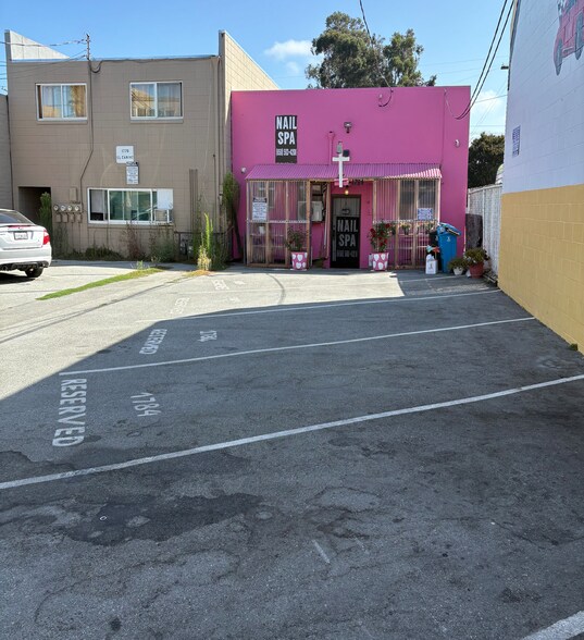 1784 El Camino Real, San Carlos, CA à vendre - Photo du bâtiment - Image 2 de 2