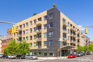 Plus de détails pour 73 Montrose Ave, Brooklyn, NY - Commerce de détail à louer