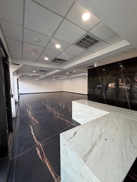 340 Grand Ave, Leonia, NJ for lease - Building Photo - Image 3 of 16