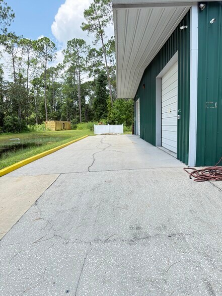 3701 W International Speedway Blvd, Daytona Beach, FL for lease - Building Photo - Image 2 of 46